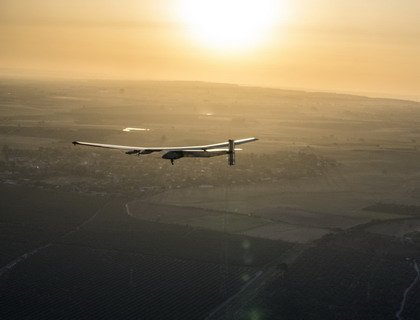 Самолет на солнечных батареях завершил перелет через Атлантический океан