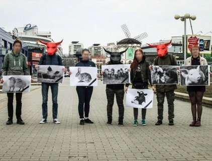 На активиста составили протокол за пикет против мяса