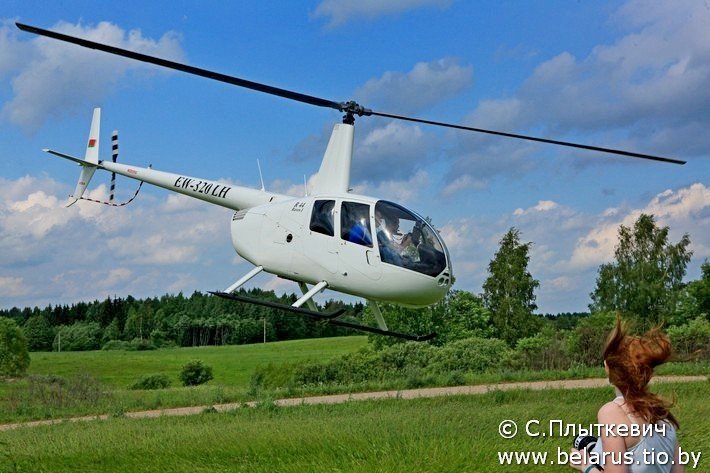 Вертолетный клуб «АвиА-100» покажет Беларусь сверху